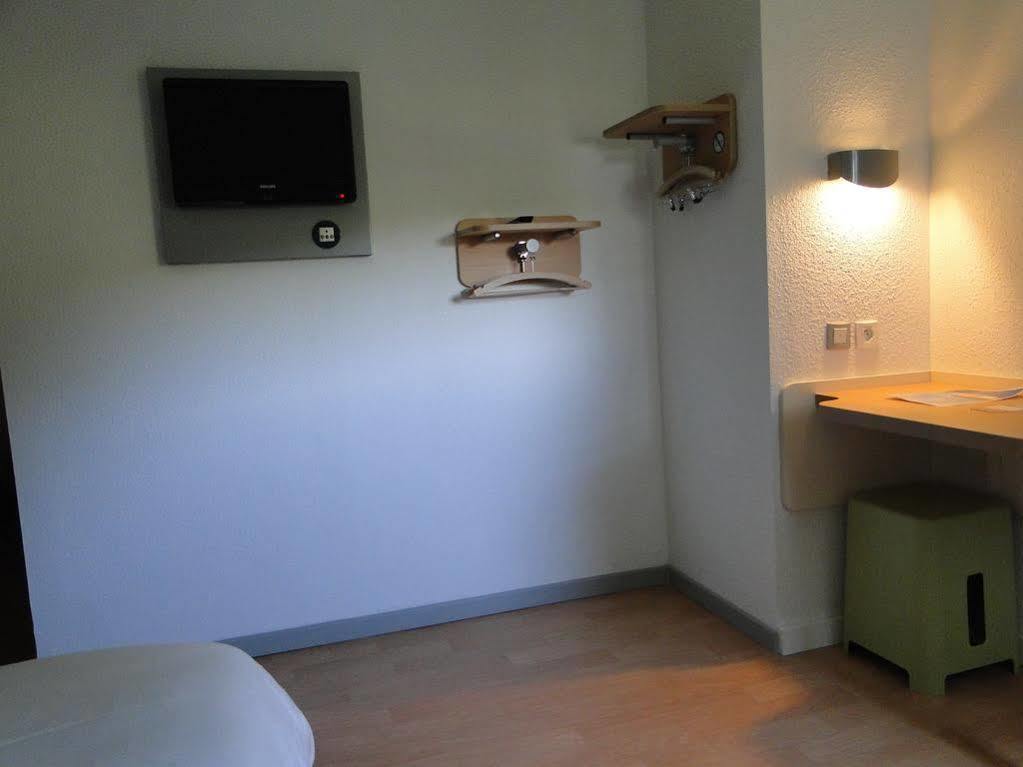 Ibis Budget Caen Memorial Saint-Contest Exterior photo