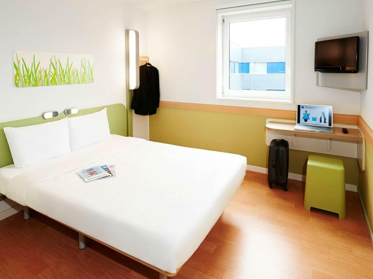 Ibis Budget Caen Memorial Saint-Contest Exterior photo